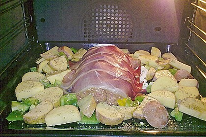 Mediterraner Hackbraten mit Oregano - Kartoffeln 56