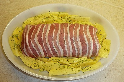 Mediterraner Hackbraten mit Oregano - Kartoffeln 75
