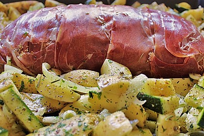 Mediterraner Hackbraten mit Oregano - Kartoffeln 81
