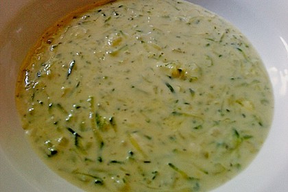 Zucchini - K&auml;se Suppe