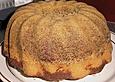 Marmorkuchen mit &Ouml;l und Mineralwasser