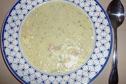 Maiscremesuppe mit R&auml;ucherlachs