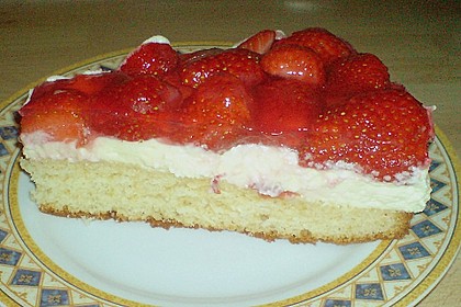 Erdbeer-Kuchen mit Vanillecreme 96