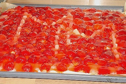 Erdbeer-Kuchen mit Vanillecreme 82