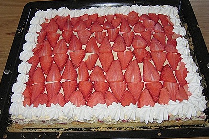 Erdbeer-Kuchen mit Vanillecreme 94