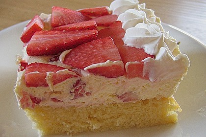 Erdbeer-Kuchen mit Vanillecreme 100