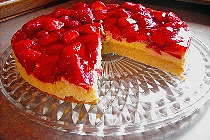Erdbeer-Kuchen mit Vanillecreme 77