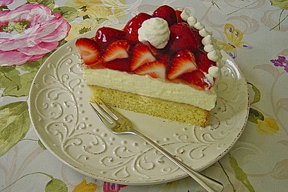 Erdbeer-Kuchen mit Vanillecreme 7
