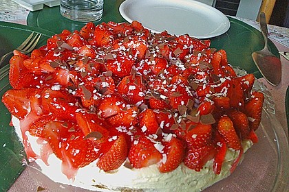 Erdbeer-Kuchen mit Vanillecreme 38