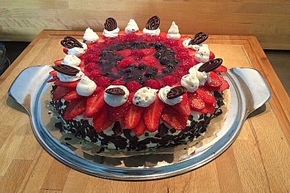Erdbeer-Kuchen mit Vanillecreme 25