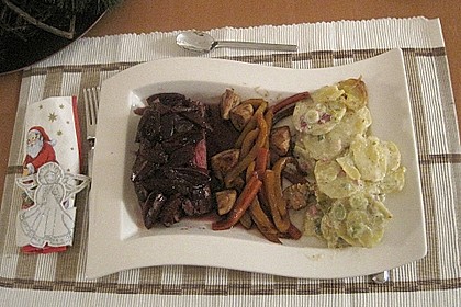 Rinderfilet auf Rotwein - Schalotten - Butter 33