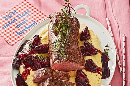 Rinderfilet auf Rotwein - Schalotten - Butter