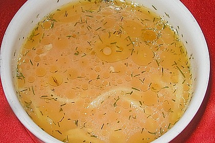 Schnelle Tomatensuppe mit H&uuml;hnchen und Nudeln