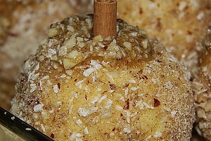 Brat&auml;pfel im Nussmantel 8