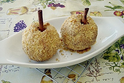 Brat&auml;pfel im Nussmantel 24