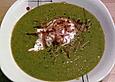 Cremige Sauerampfersuppe mit pochiertem Ei