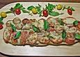 Ciabatta mit Mozzarella, Tomaten und Basilikum &uuml;berbacken