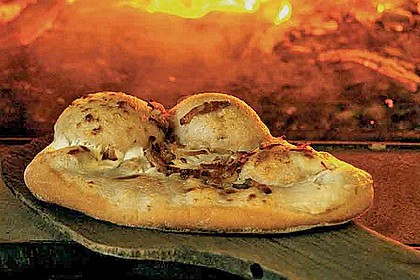 Dinnete mit Zwiebeln und Speck 6