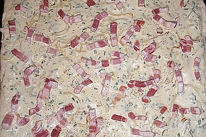 Dinnete mit Zwiebeln und Speck 2