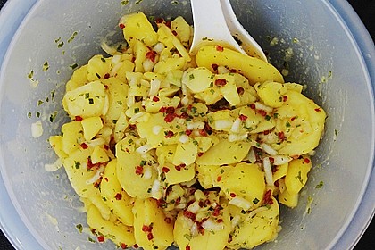 Warmer Kartoffelsalat mit Speck 11