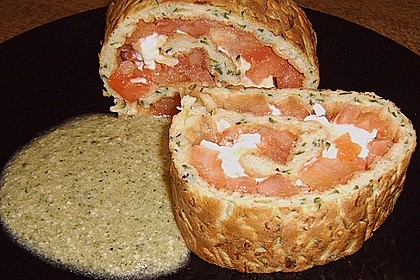 Zucchini - Roulade mit Basilikumsauce 10