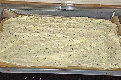 Zucchini - Roulade mit Basilikumsauce 5