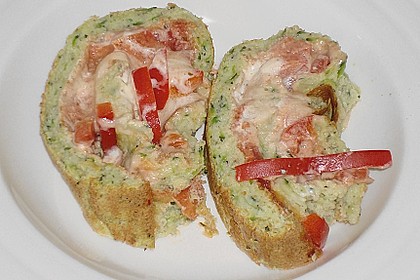 Zucchini - Roulade mit Basilikumsauce 8