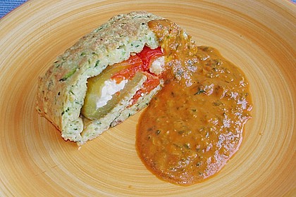 Zucchini - Roulade mit Basilikumsauce 9