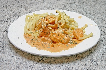 Lachs - Sahne - So&szlig;e zu Nudeln