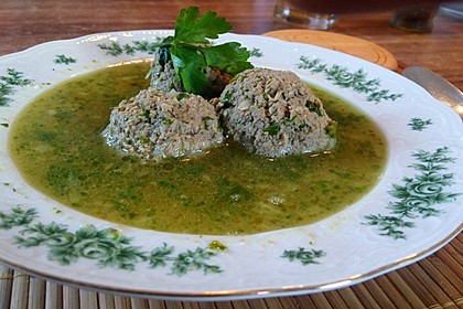 Leberknödelsuppe hausgemacht 5