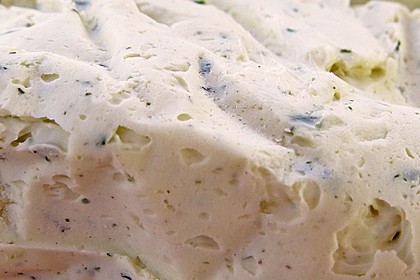 Kräuterbutter 48