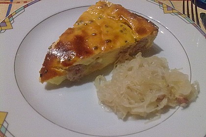 Bratwurst - Torte mit Senfkruste 13