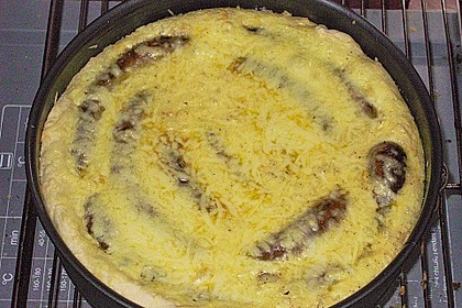 Bratwurst - Torte mit Senfkruste 17