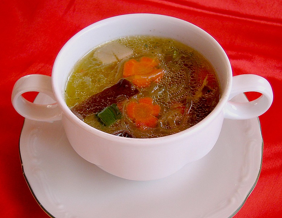 Asia - Suppe mit Glasnudeln (Rezept mit Bild) von Elli K. | Chefkoch.de