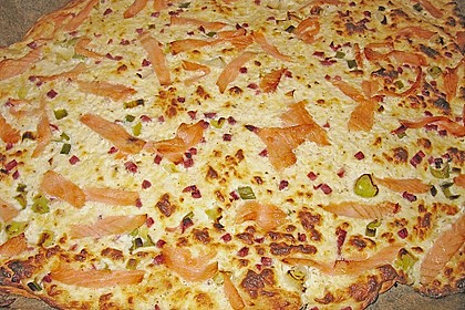Flammkuchen mit Lauch und Lachs 53