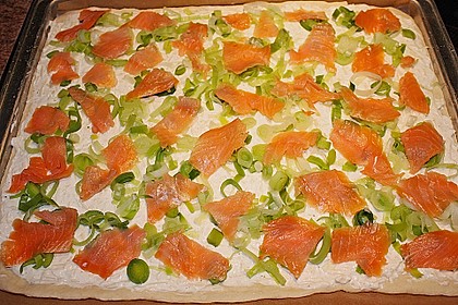 Flammkuchen mit Lauch und Lachs 28