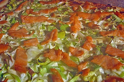 Flammkuchen mit Lauch und Lachs 27