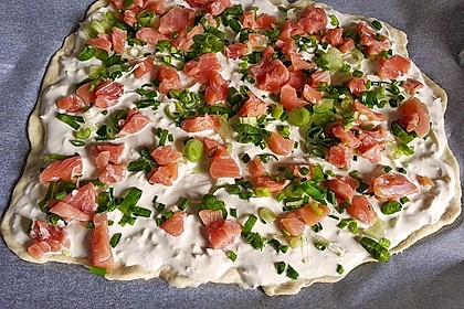 Flammkuchen mit Lauch und Lachs 25