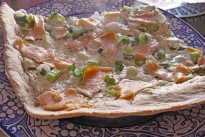 Flammkuchen mit Lauch und Lachs 44