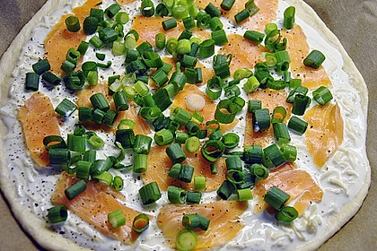 Flammkuchen mit Lauch und Lachs 30