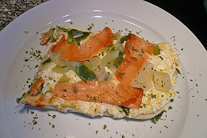 Flammkuchen mit Lauch und Lachs 6