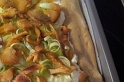 Flammkuchen mit Lauch und Lachs 67