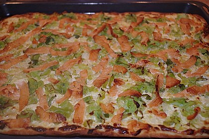 Flammkuchen mit Lauch und Lachs 31