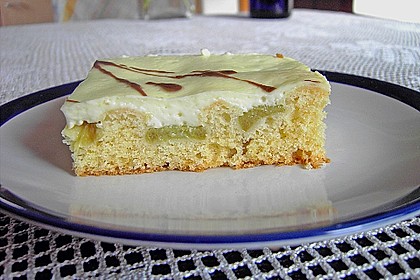 Rhabarberschnitten mit Vanille - Schmand - Guss 7