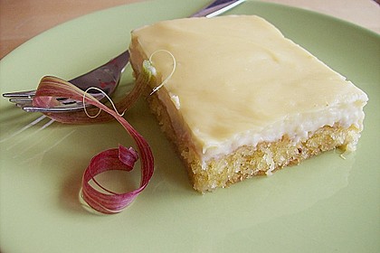 Rhabarberschnitten mit Vanille - Schmand - Guss 13