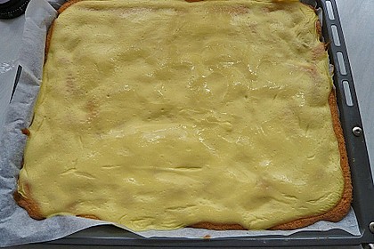 Rhabarberschnitten mit Vanille - Schmand - Guss 40