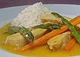 H&auml;hnchenbr&uuml;ste in spanischer Orangensauce mit Fr&uuml;hlingsgem&uuml;se
