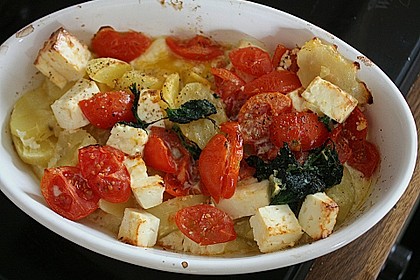 Taubnessel - Brennnessel - Auflauf mit Tomaten und Schafsk&auml;se