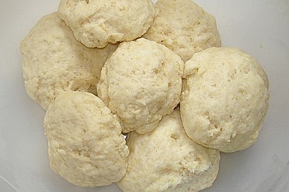 Hefeklöße 14
