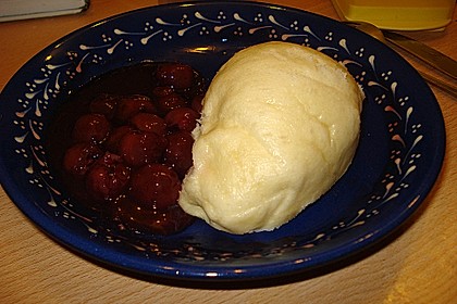 Hefeklöße 6